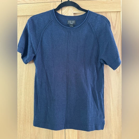 Elle navy Knit short sleeve sweater Top - Picture 1 of 3